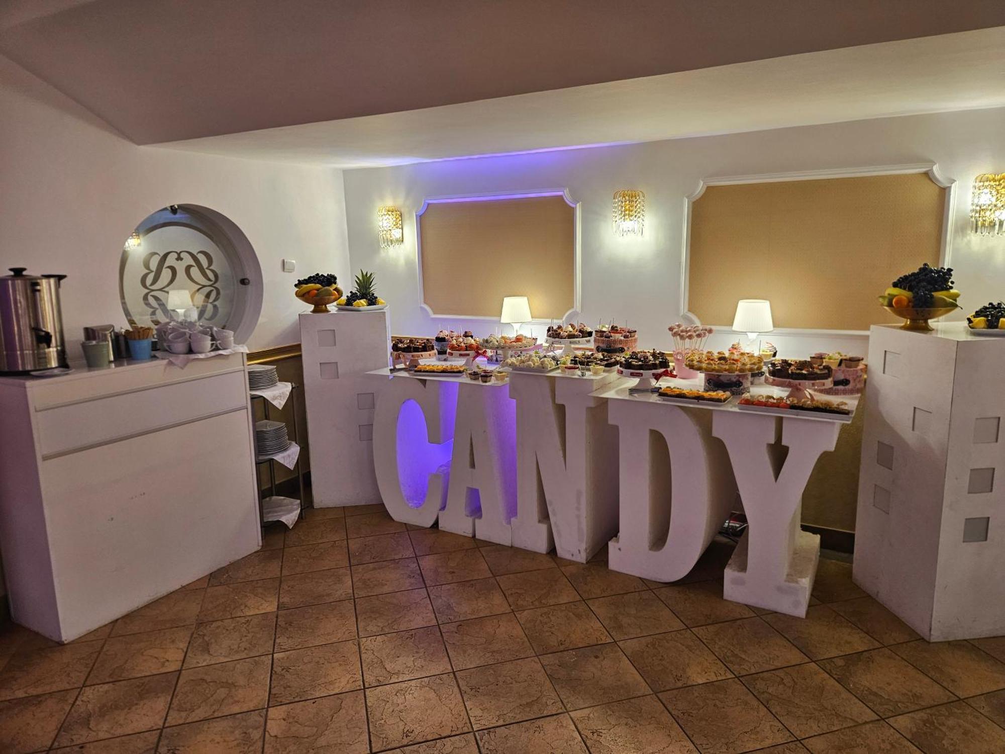 Hotel Bulevard Fagaras Bagian luar foto